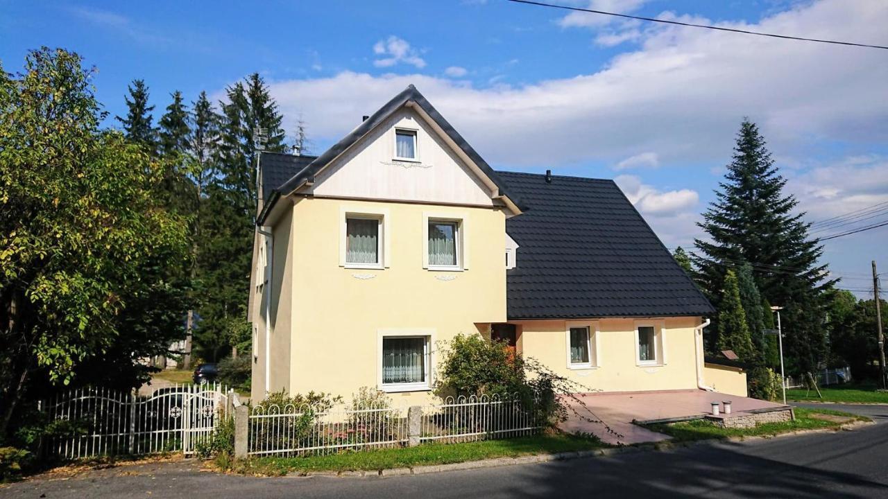Gosciniec Jas -Sniadania I Obiadokolacje Szwedzki Stol W Cenie Bezplatny Parking 스클라르스카포렘바 외부 사진